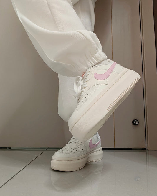 NIKE COURT VISION ALTA | PINK BEIGE
