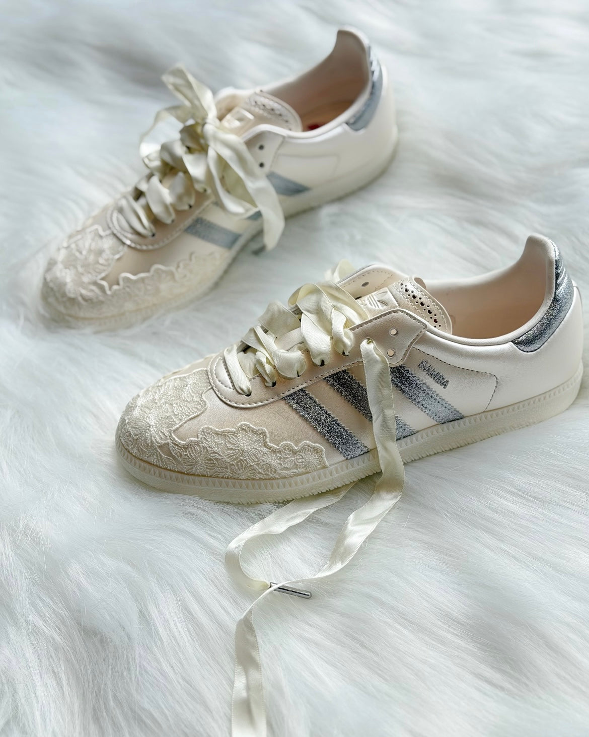 ADIDAS SAMBA OG | LACE SILVER