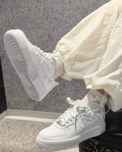 NIKE AIR FORCE 1 | WHITE FLOWER