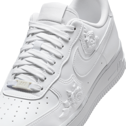 NIKE AIR FORCE 1 | EMBOSSED WHITE ROSE