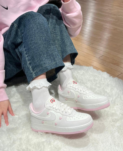 NIKE AIR FORCE 1 | HEART PINK