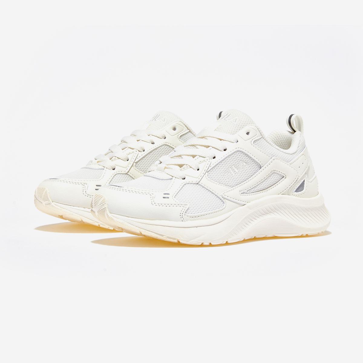 FILA FIELDGAGE LIGHT | CREAMY WHITE