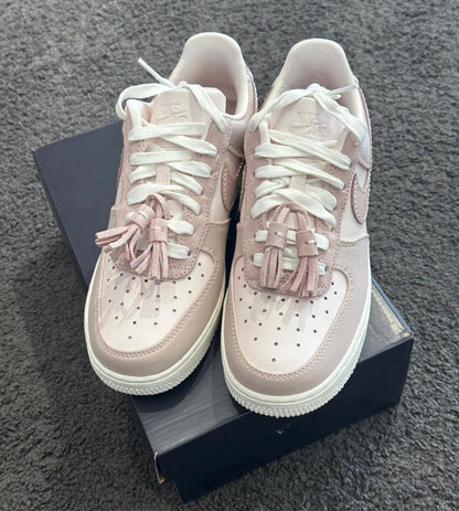 NIKE AIR FORCE 1 | PINK ( 流蘇款式 )