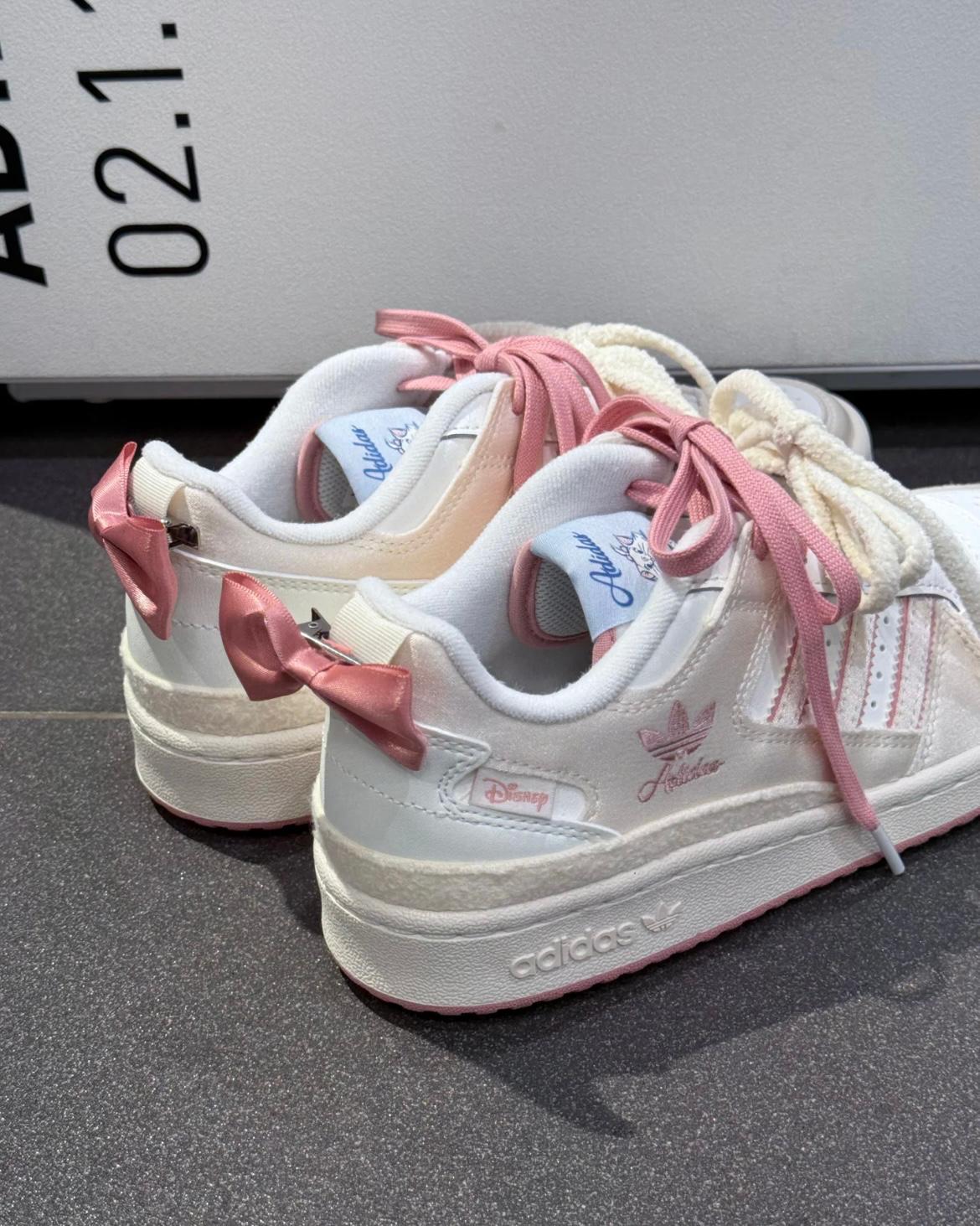ADIDAS FORUM | DISNEY MARIE