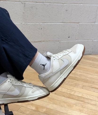 NIKE DUNK LOW | CREAMY BEIGE