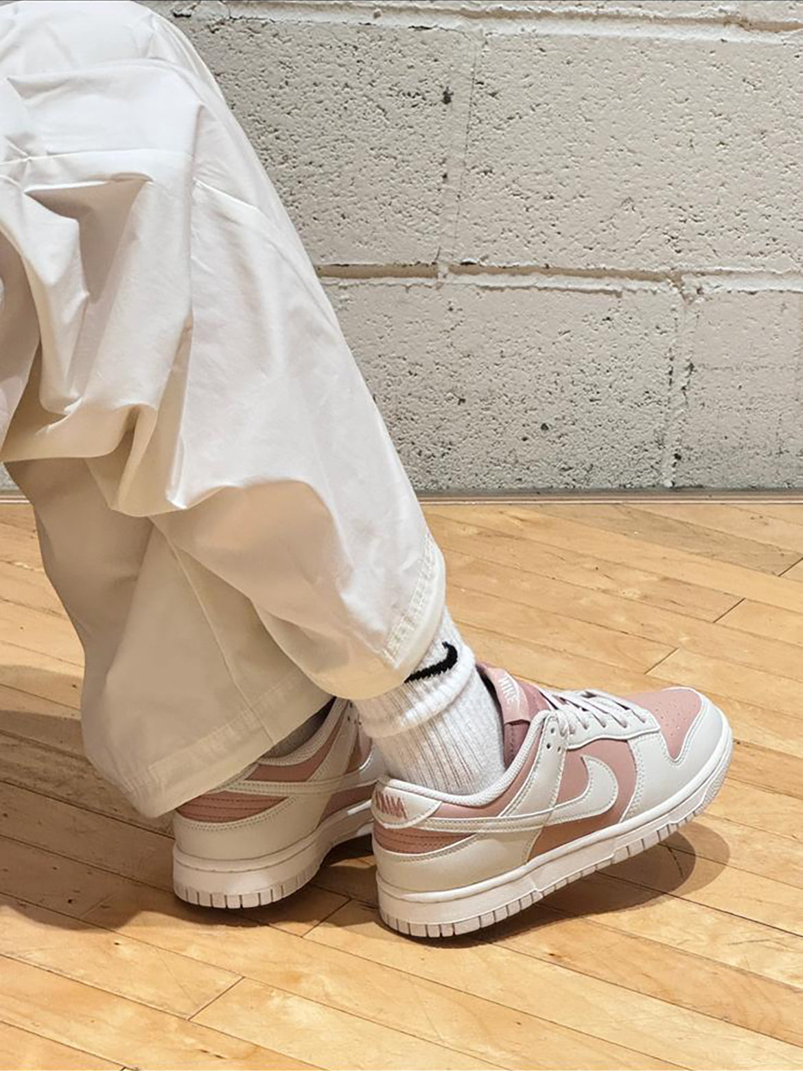 NIKE DUNK LOW | PINK BEIGE