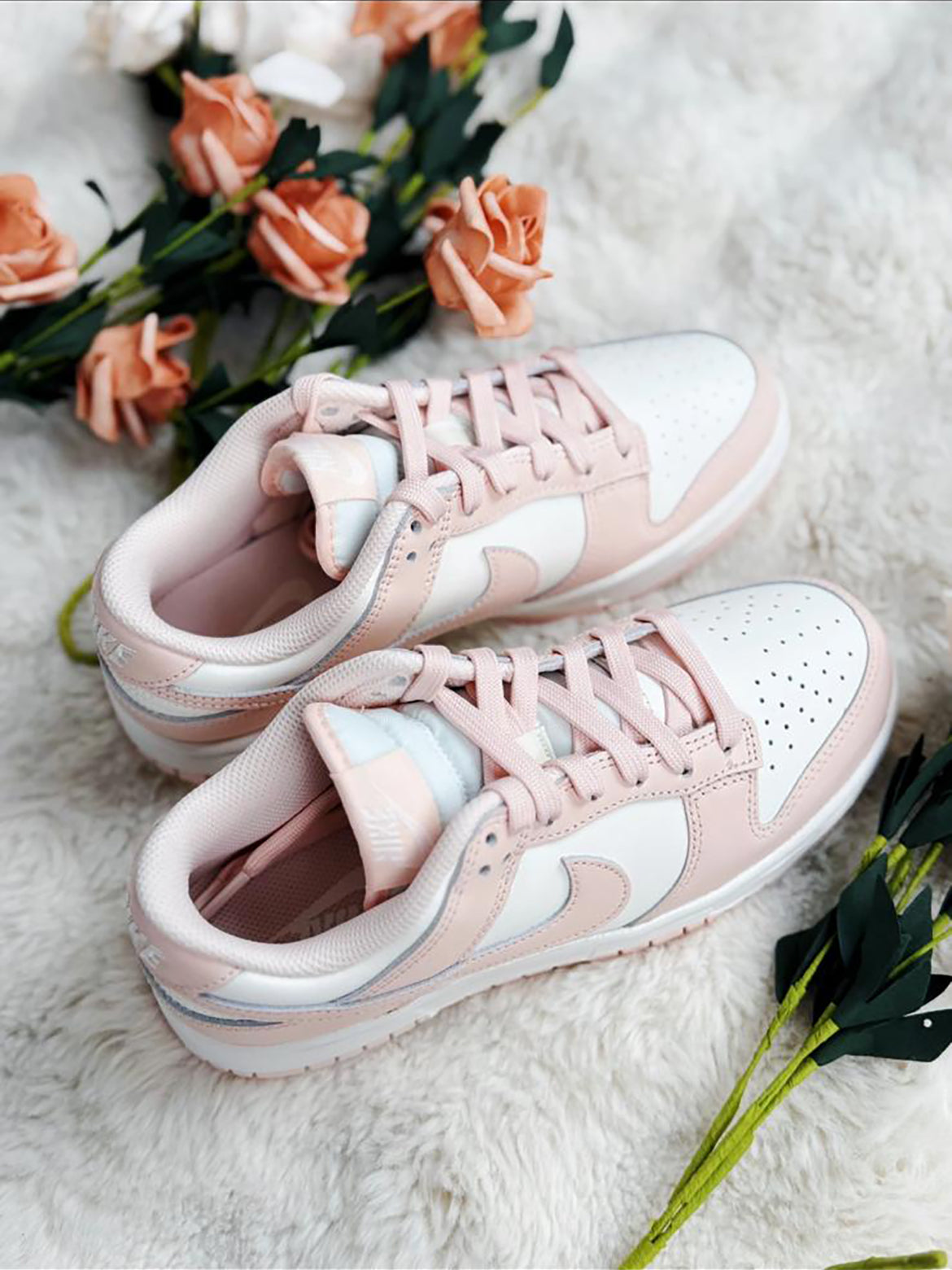 NIKE DUNK LOW | PINK WHITE