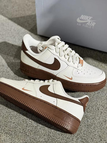 NIKE AIR FORCE 1 | CHOCO