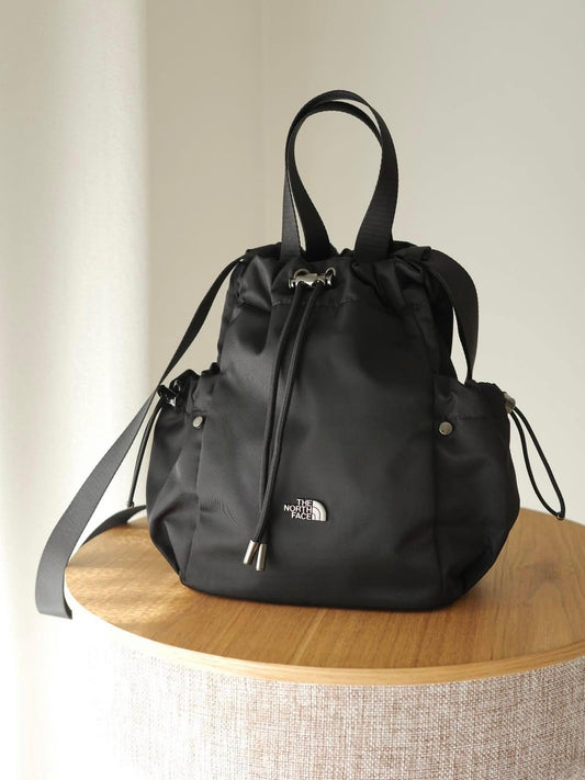 THE NORTH FACE MINI BUCKET BAG | BLACK