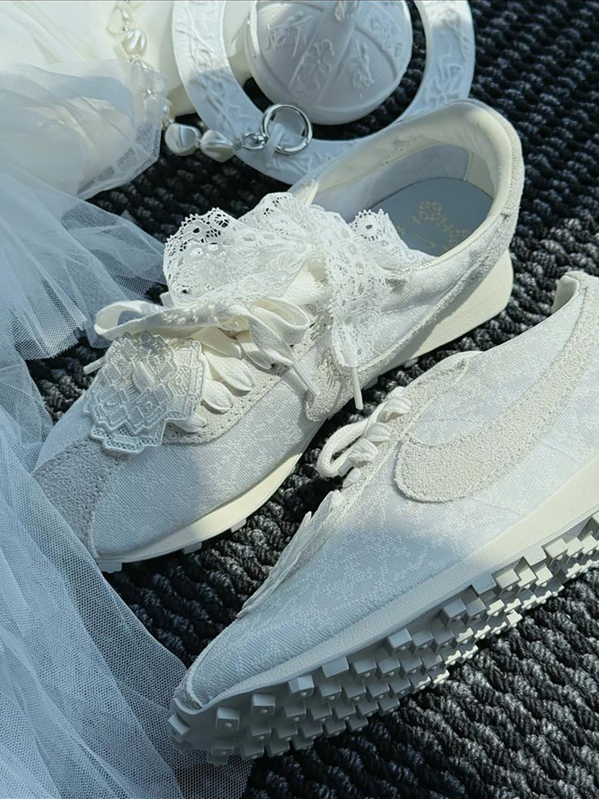NIKE LD1000 | CREAM WHITE LACE