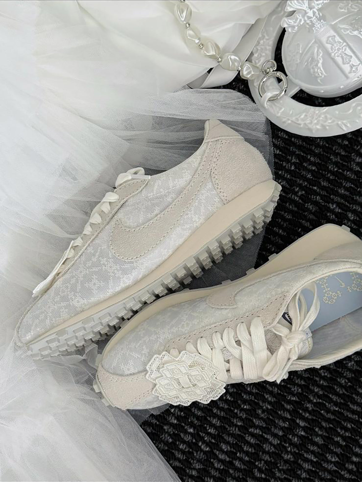NIKE LD1000 | CREAM WHITE LACE
