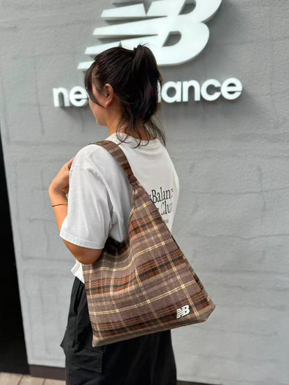 NEW BALANCE 格紋絨布袋