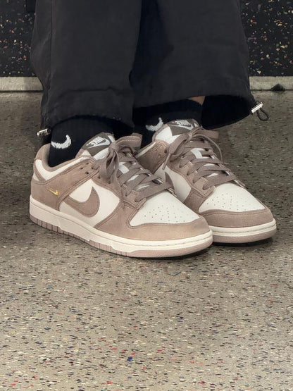 NIKE DUNK LOW | MOCHA