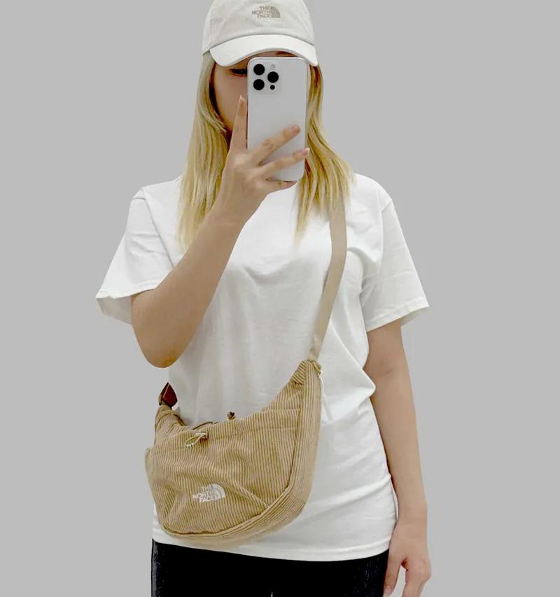 THE NORTH FACE HOBO CORD CROSSBAG | BROWN