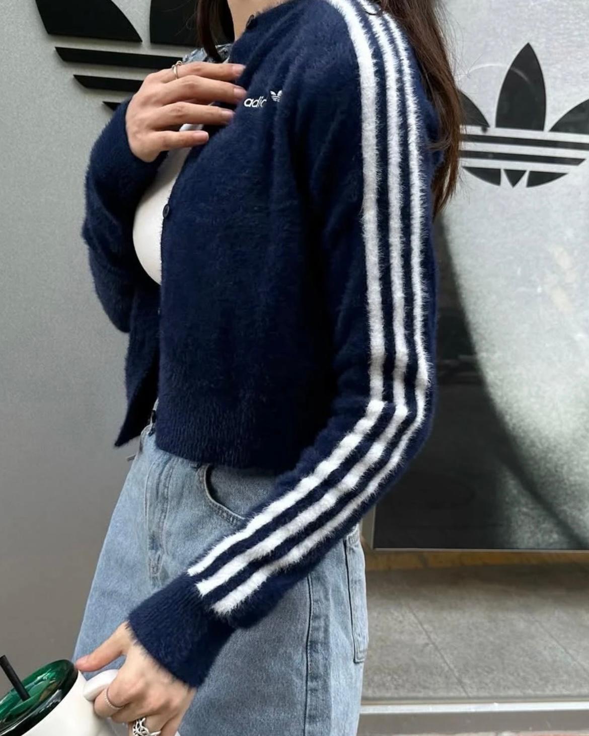 ADIDAS ORIGINALS FLUFFY KNIT JACKET | BLUE