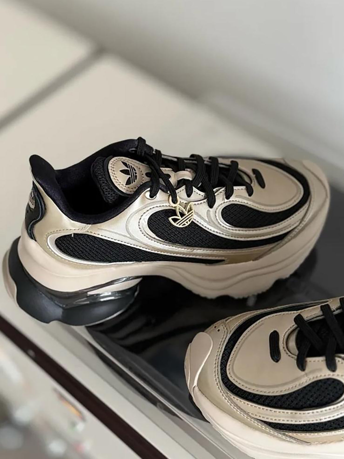 ADIDAS OZVENUZ | BRONZE