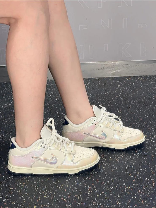 NIKE DUNK LOW | 流沙 LASER