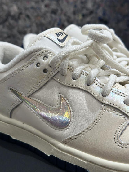 NIKE DUNK LOW | 流沙 LASER