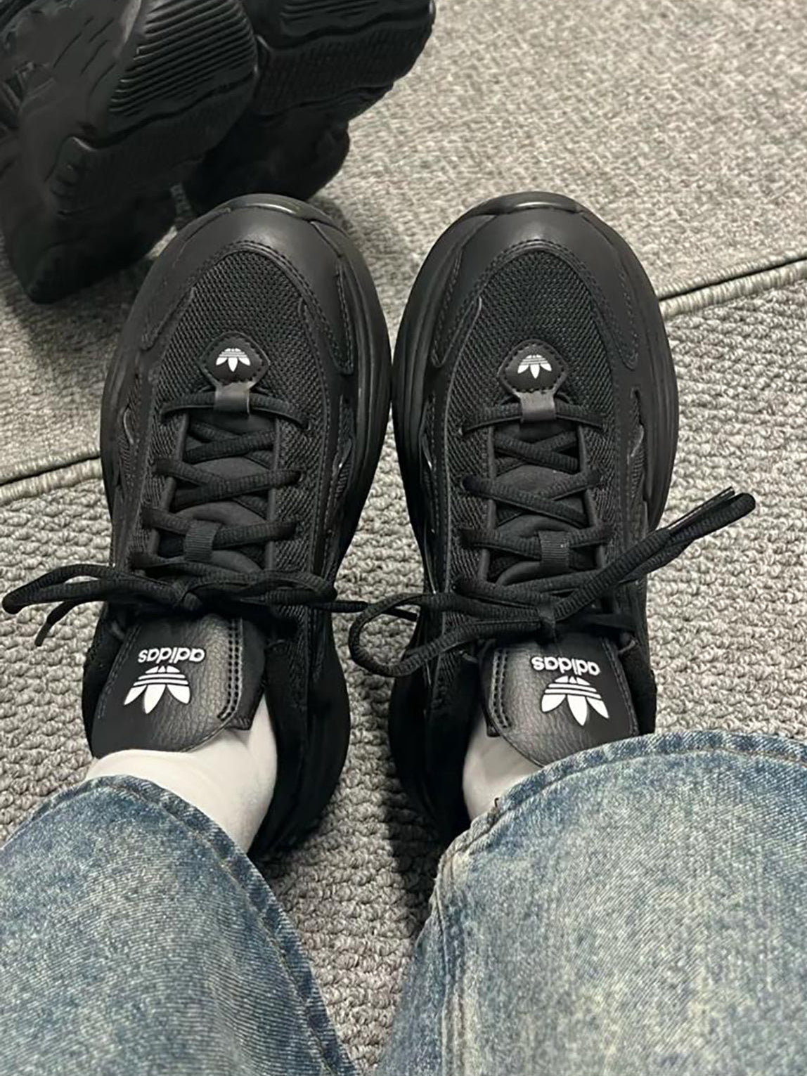 ADIDAS OZGAIA | BLACK