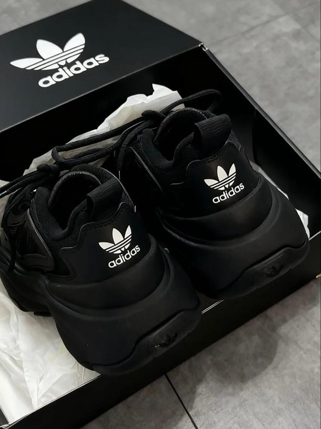 ADIDAS OZGAIA | BLACK