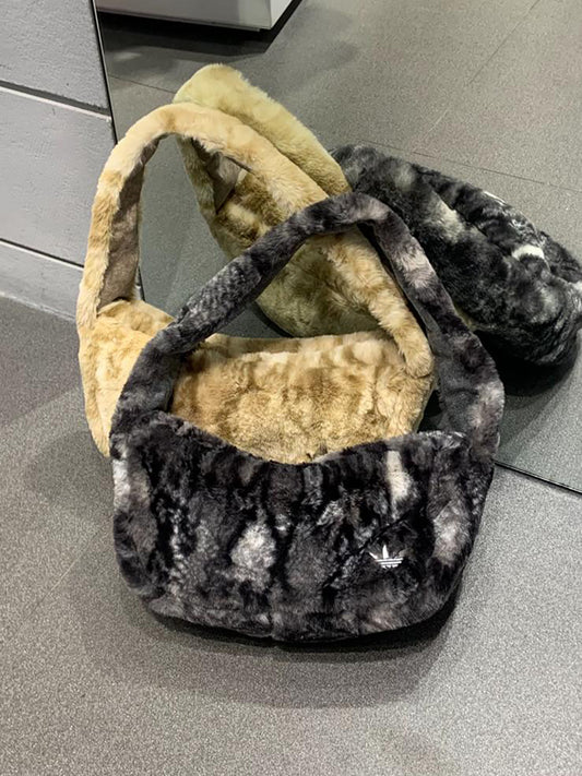 ADIDAS 滑毛毛袋 | 2 COLORS