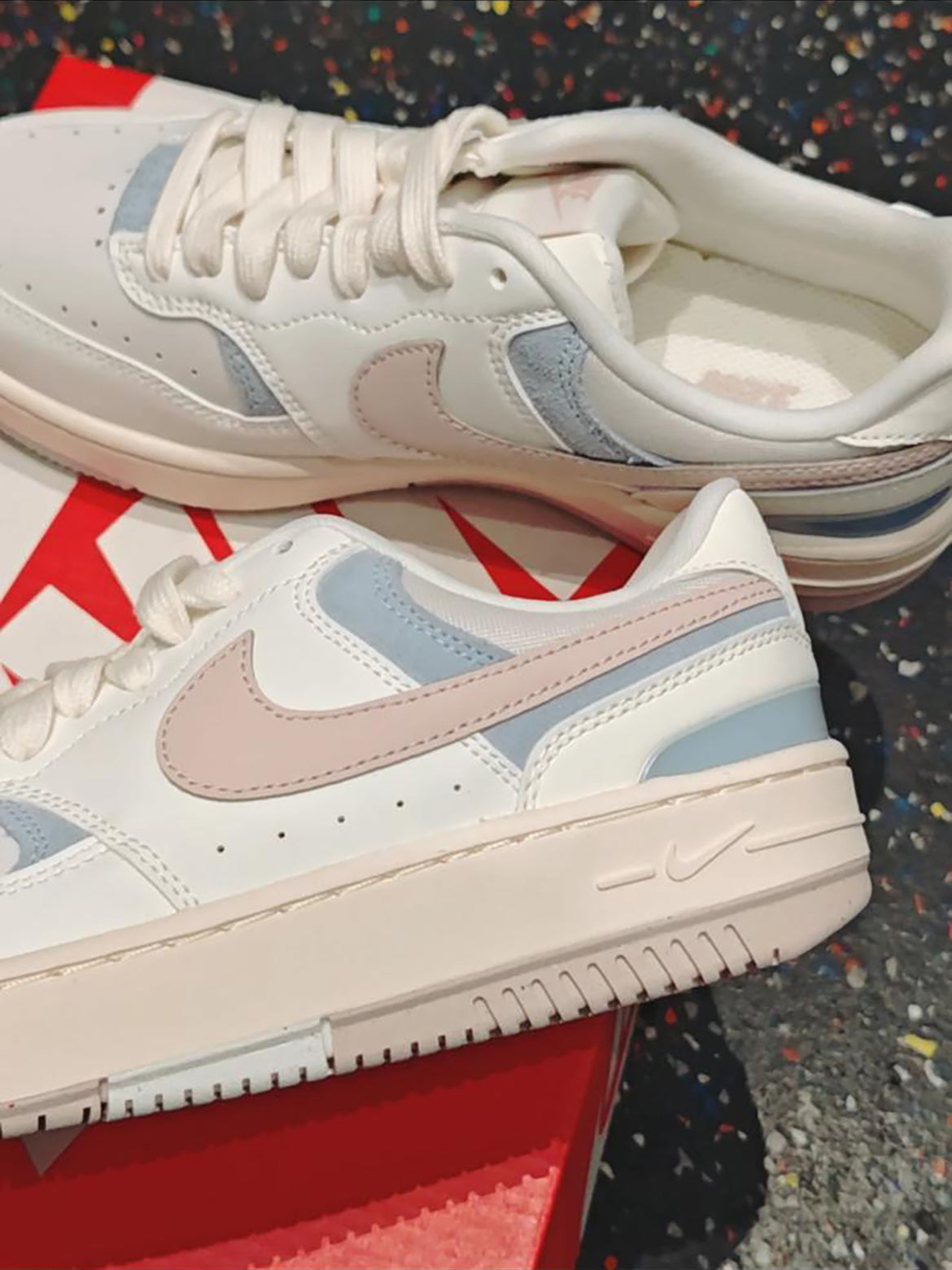 NIKE GAMMA FORCE | MACAROON