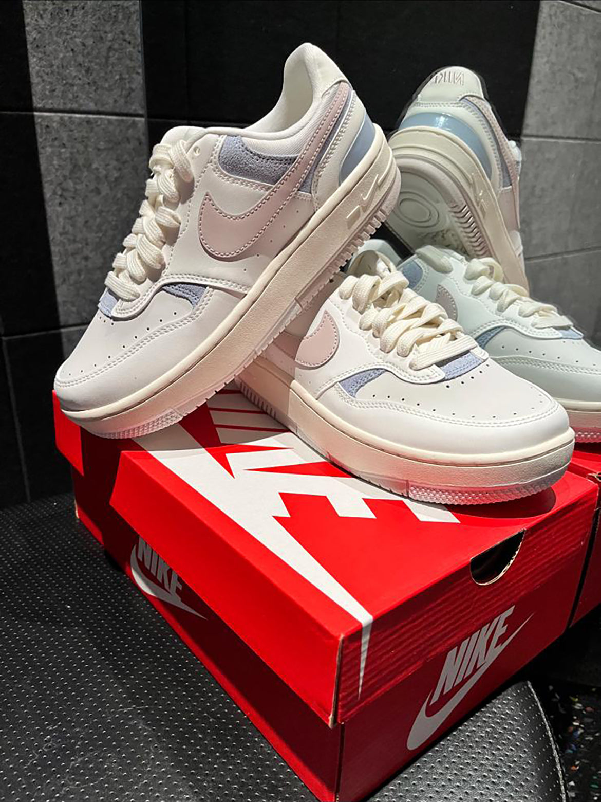 NIKE GAMMA FORCE | MACAROON