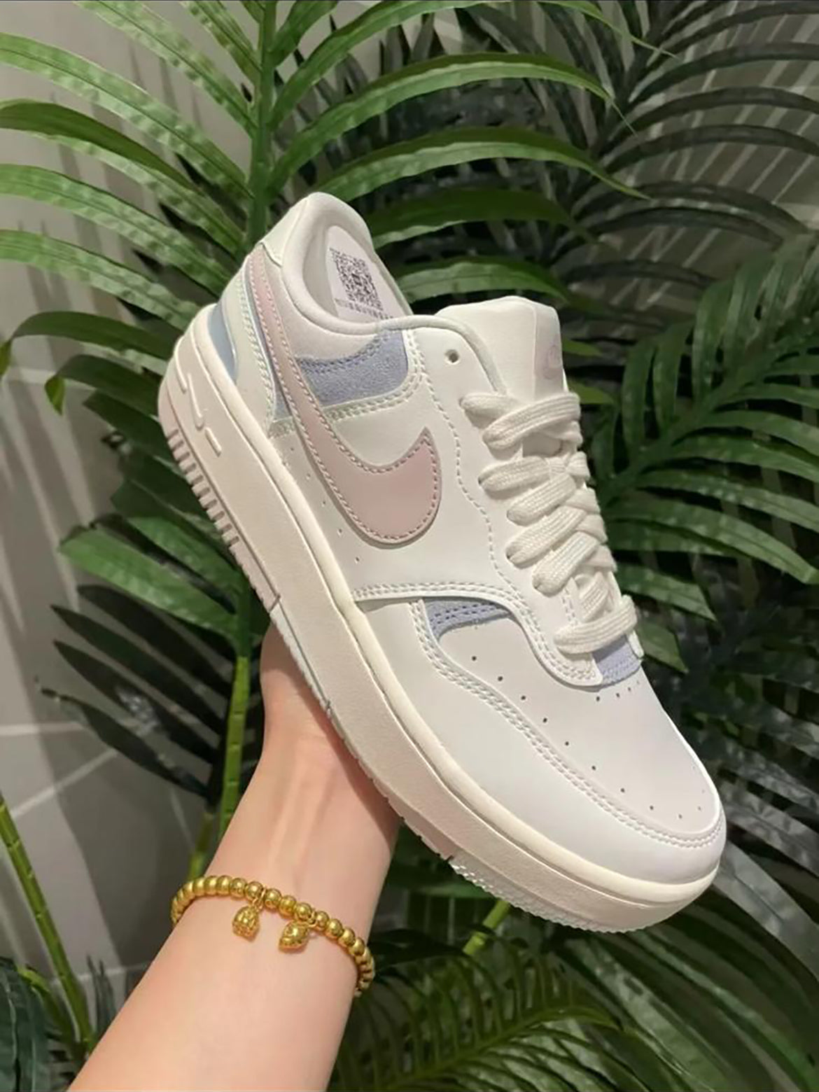 NIKE GAMMA FORCE | MACAROON