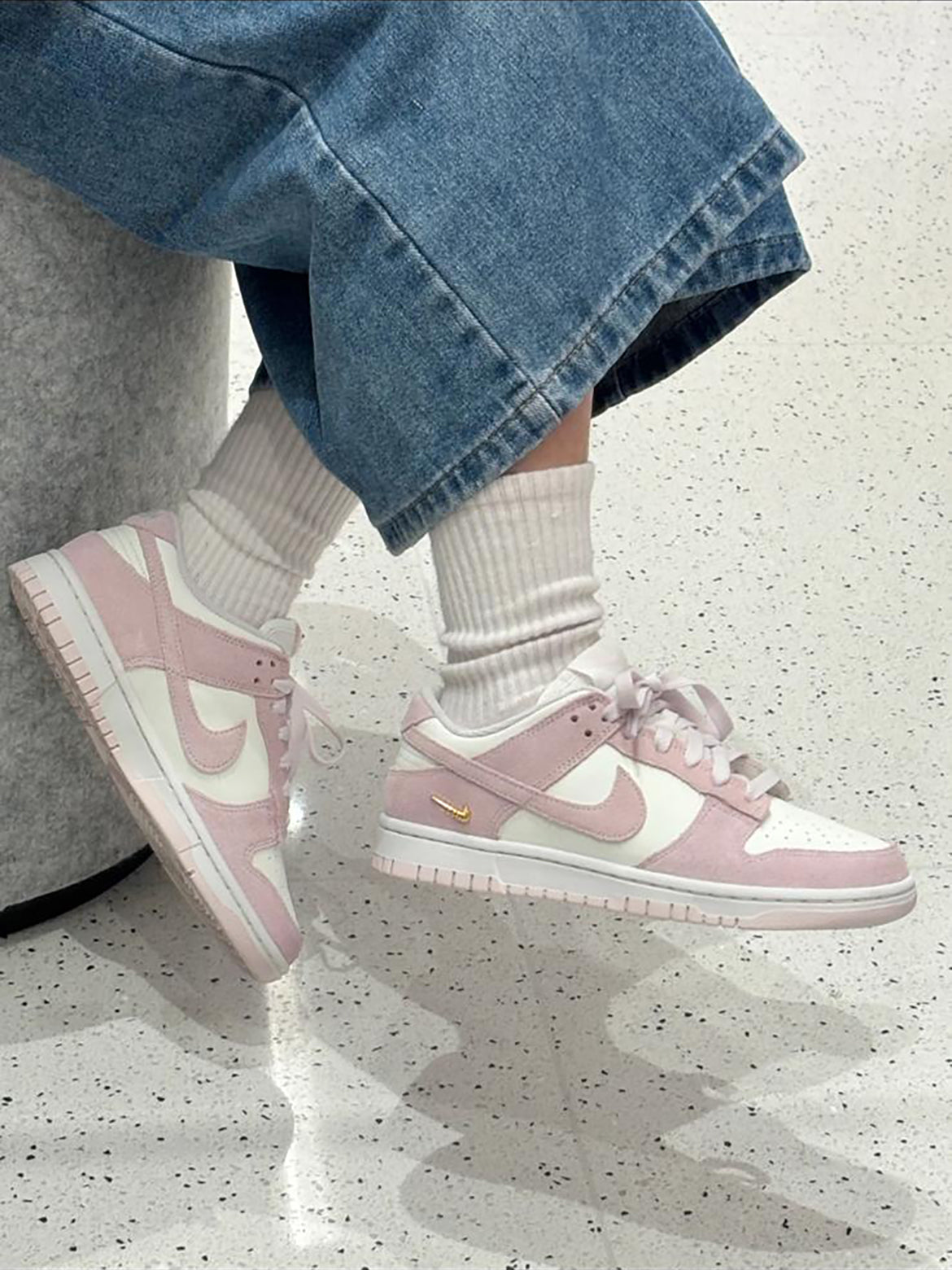 NIKE DUNK LOW | PURPLE PINK MINI SWOOSH