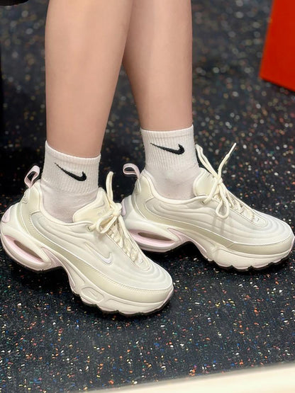 NIKE AIR MAX PLATFORM | 2 COLORS