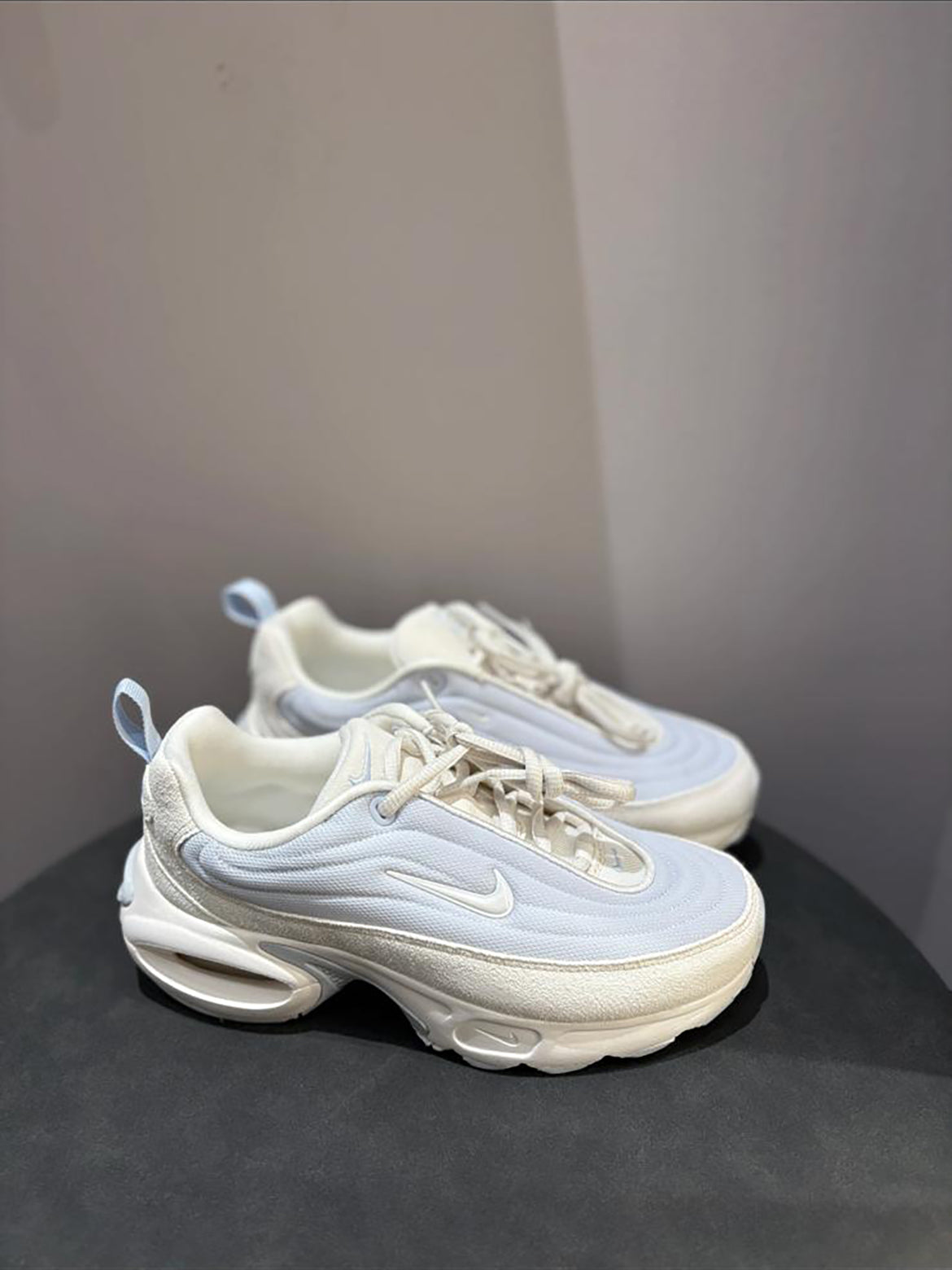 NIKE AIR MAX PLATFORM | 2 COLORS